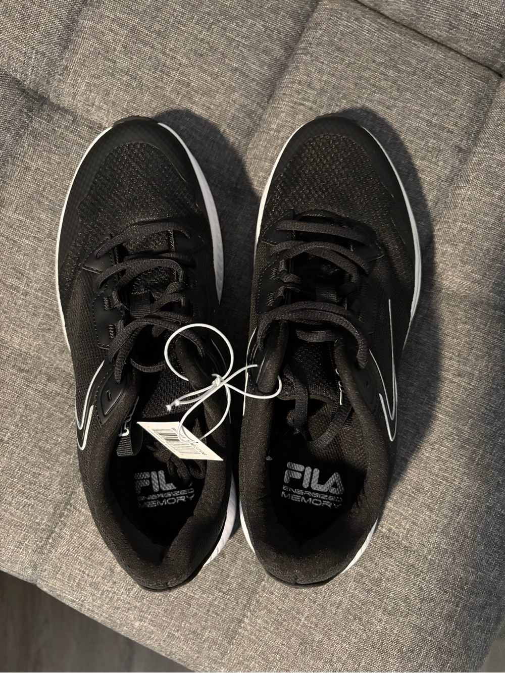 NEW! Fila Men's 10.5 - Black Memory Foam Athletic Shoes